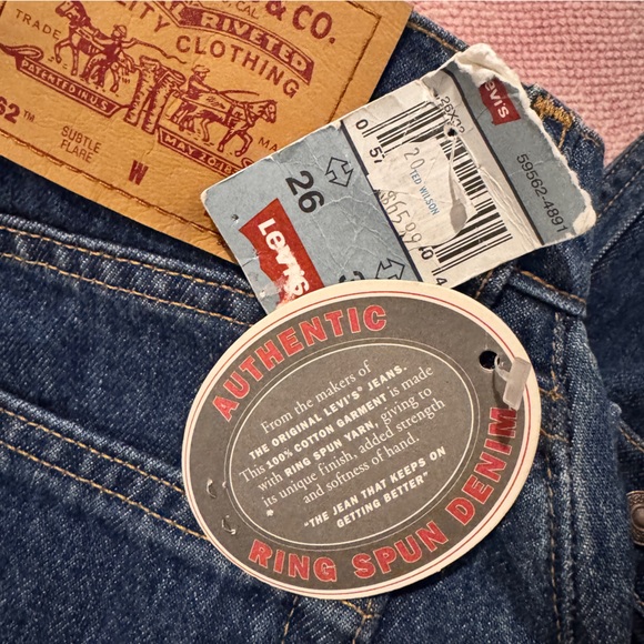 NWT Vintage Levi's 562 DEADSTOCK Blue Jeans - W26 L32 - Picture 14 of 16